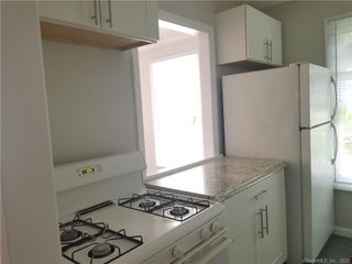 736 Savin Avenue 2L, West Haven, CT 06516