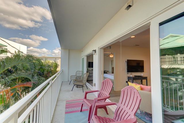 15305 1ST STREET E 202, Madeira Beach, FL 33708