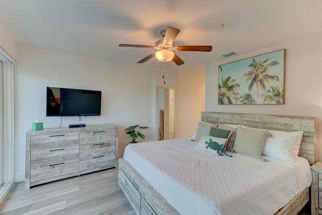 15305 1ST STREET E 202, Madeira Beach, FL 33708