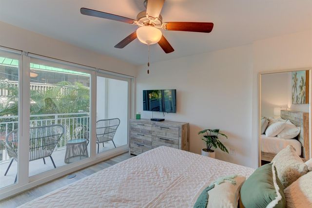 15305 1ST STREET E 202, Madeira Beach, FL 33708