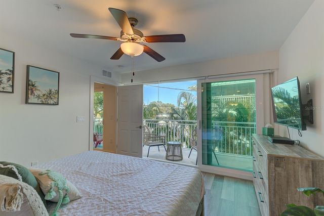 15305 1ST STREET E 202, Madeira Beach, FL 33708