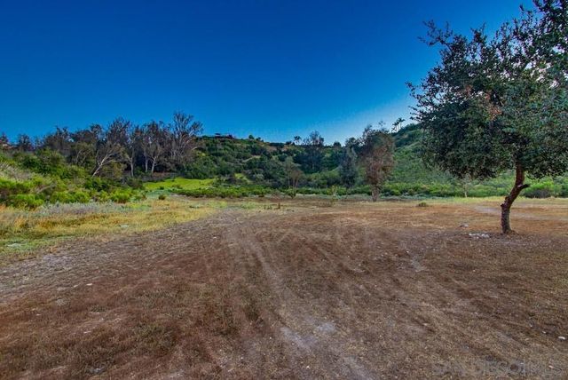 2164 Valley Mill Road, El Cajon, CA 92020