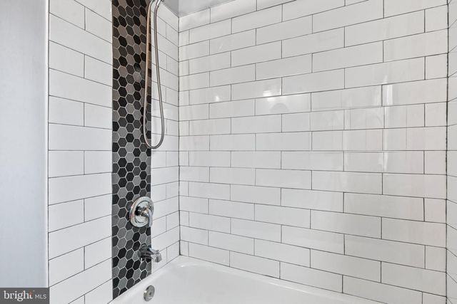 1015 LYNDHURST ST, Baltimore, MD 21229