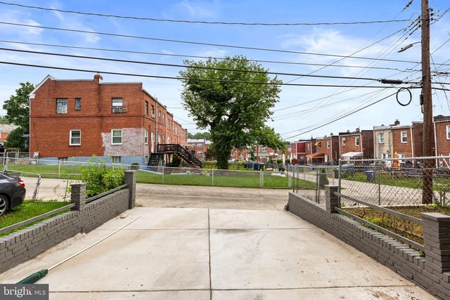 1015 LYNDHURST ST, Baltimore, MD 21229