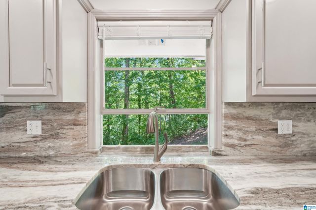 135 SUNSET BOULEVARD, Oneonta, AL 35121
