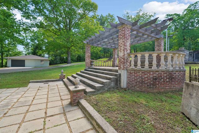 135 SUNSET BOULEVARD, Oneonta, AL 35121