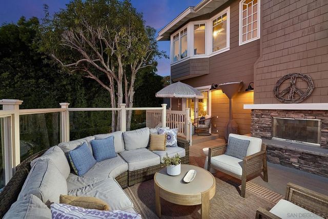 743 Marsolan Ave, Solana Beach, CA 92075