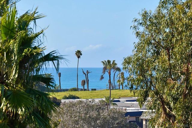 743 Marsolan Ave, Solana Beach, CA 92075