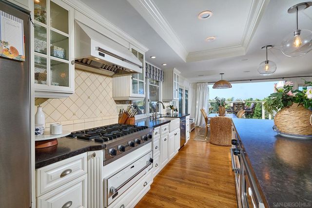 743 Marsolan Ave, Solana Beach, CA 92075