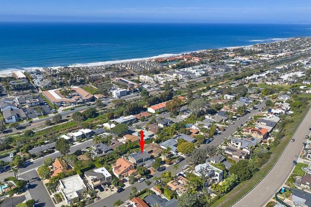 743 Marsolan Ave, Solana Beach, CA 92075