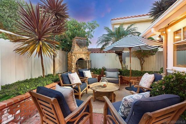 743 Marsolan Ave, Solana Beach, CA 92075