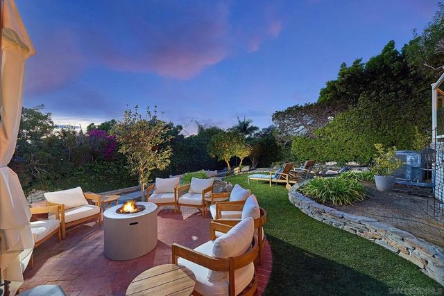 743 Marsolan Ave, Solana Beach, CA 92075