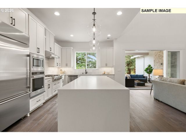2077 Ostman Rd, West Linn, OR 97068