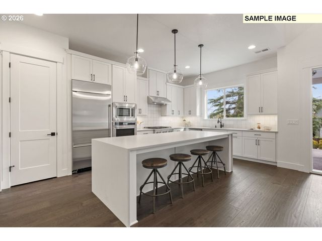 2077 Ostman Rd, West Linn, OR 97068