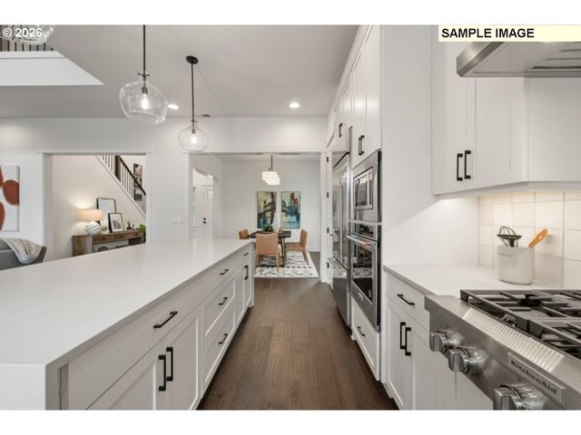 2077 Ostman Rd, West Linn, OR 97068