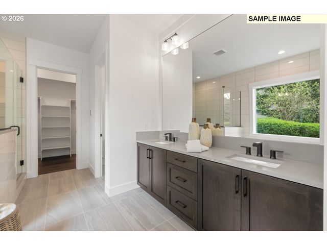 2077 Ostman Rd, West Linn, OR 97068
