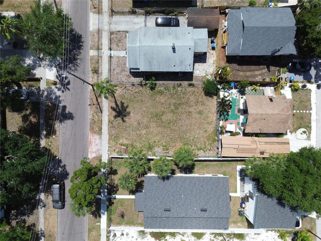 935 13TH AVENUE S, St Petersburg, FL 33705