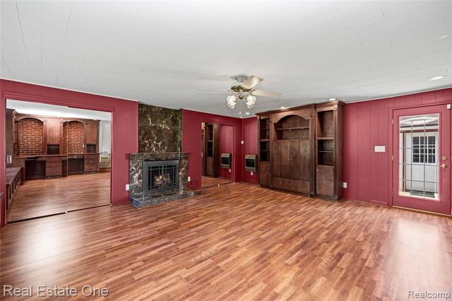 6740 Brockhurst Boulevard, West Bloomfield, MI 48322