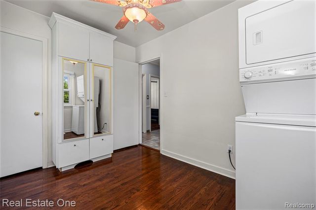 6740 Brockhurst Boulevard, West Bloomfield, MI 48322