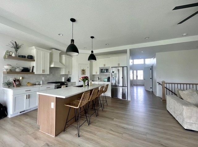 1070 Harrington Way, Waukee, IA 50263