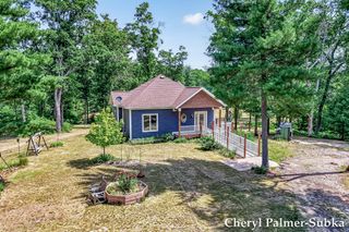 8090 E Lake Road, Holton Twp, MI 49457
