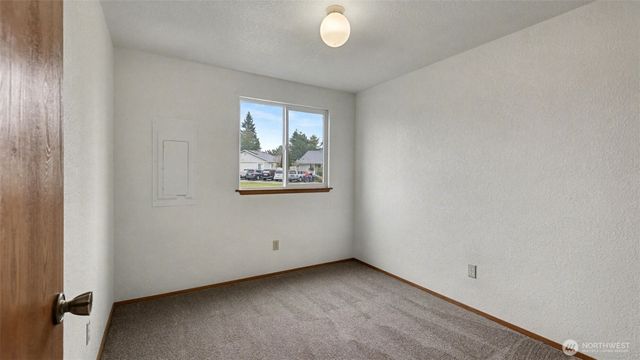 801 Berne Lane SE, Olympia, WA 98513