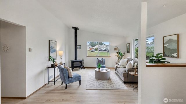 801 Berne Lane SE, Olympia, WA 98513