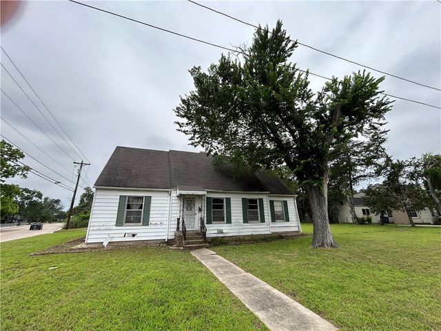 1217 East 27th Street, Bryan, TX 77803