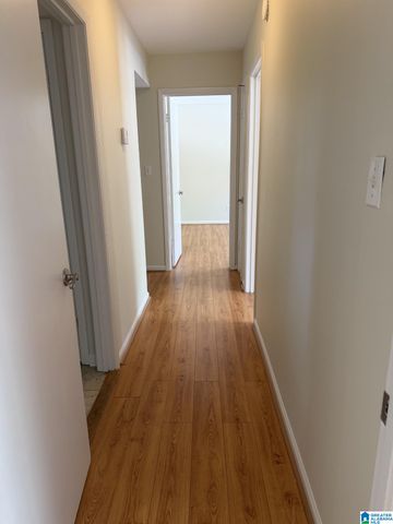 2041 Montreat Pkwy Apt D, Vestavia Hills, AL 35216