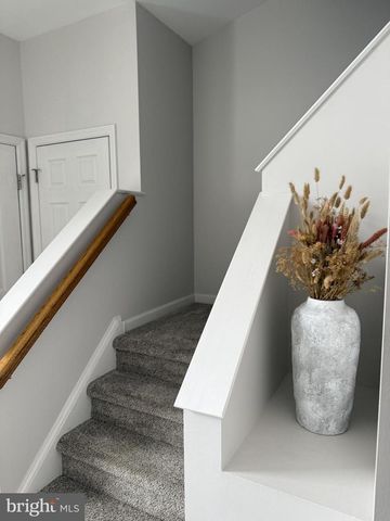 27 CHARLEMONT CT, Reading, PA 19607