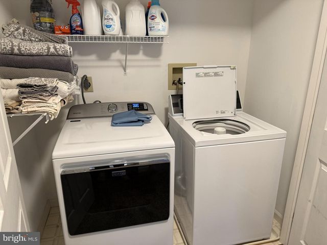 27 CHARLEMONT CT, Reading, PA 19607