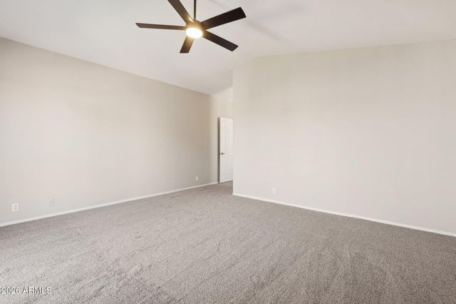 8630 W MARCONI Avenue, Peoria, AZ 85382