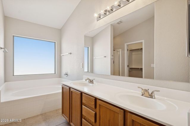 8630 W MARCONI Avenue, Peoria, AZ 85382