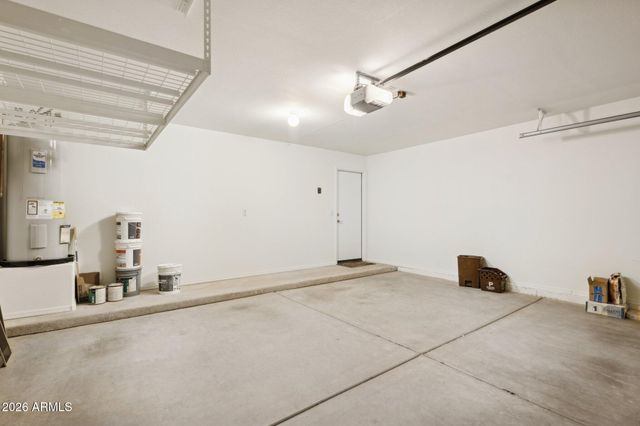 8630 W MARCONI Avenue, Peoria, AZ 85382