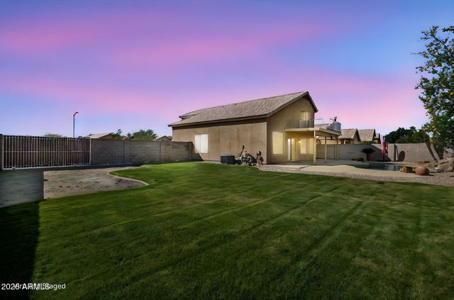 8630 W MARCONI Avenue, Peoria, AZ 85382