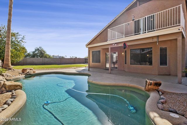 8630 W MARCONI Avenue, Peoria, AZ 85382