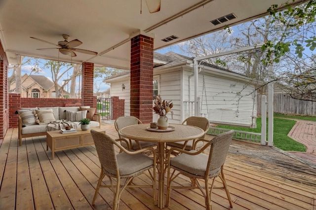 1103 Glendale Drive, Sugar Land, TX 77479