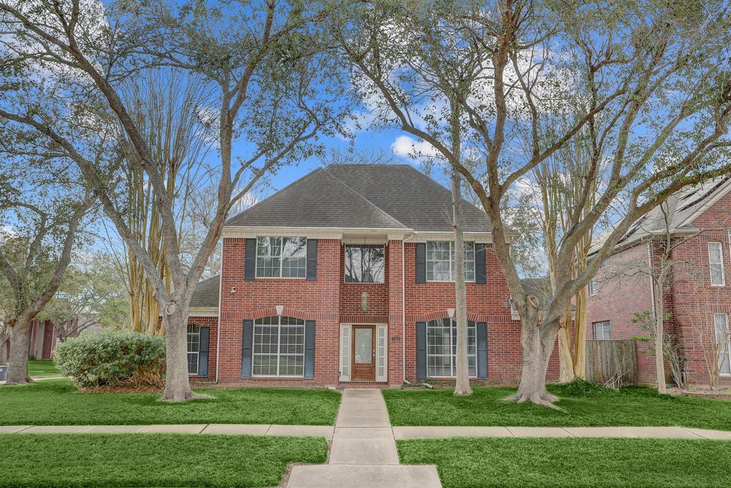 1103 Glendale Drive, Sugar Land, TX 77479