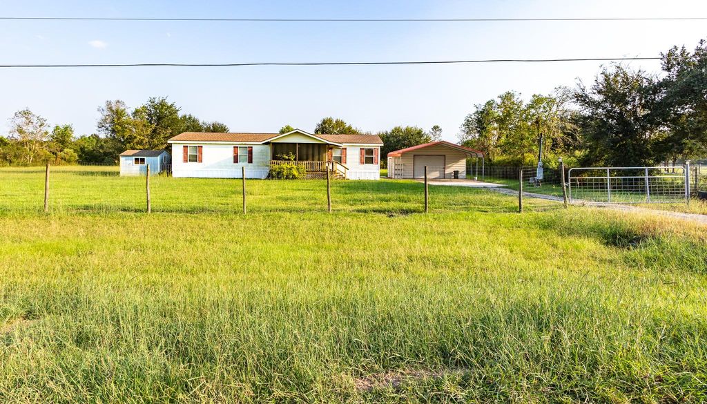 9602 Evan Drive, Alvin, TX 77511