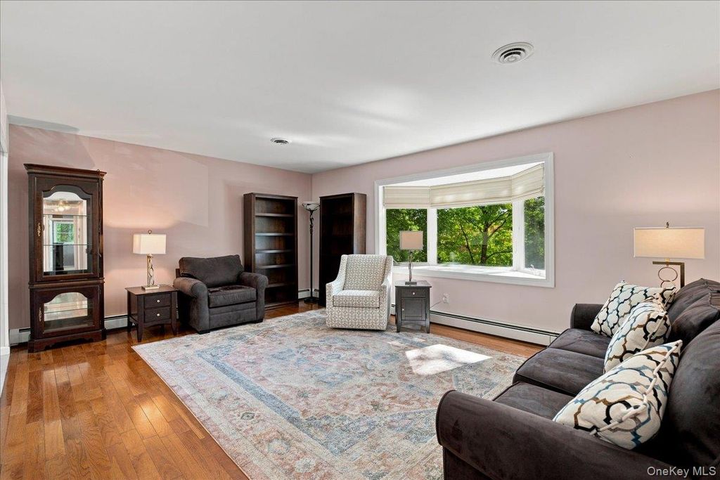 20 Lancaster Lane, Monsey, NY 10952 — photo 2