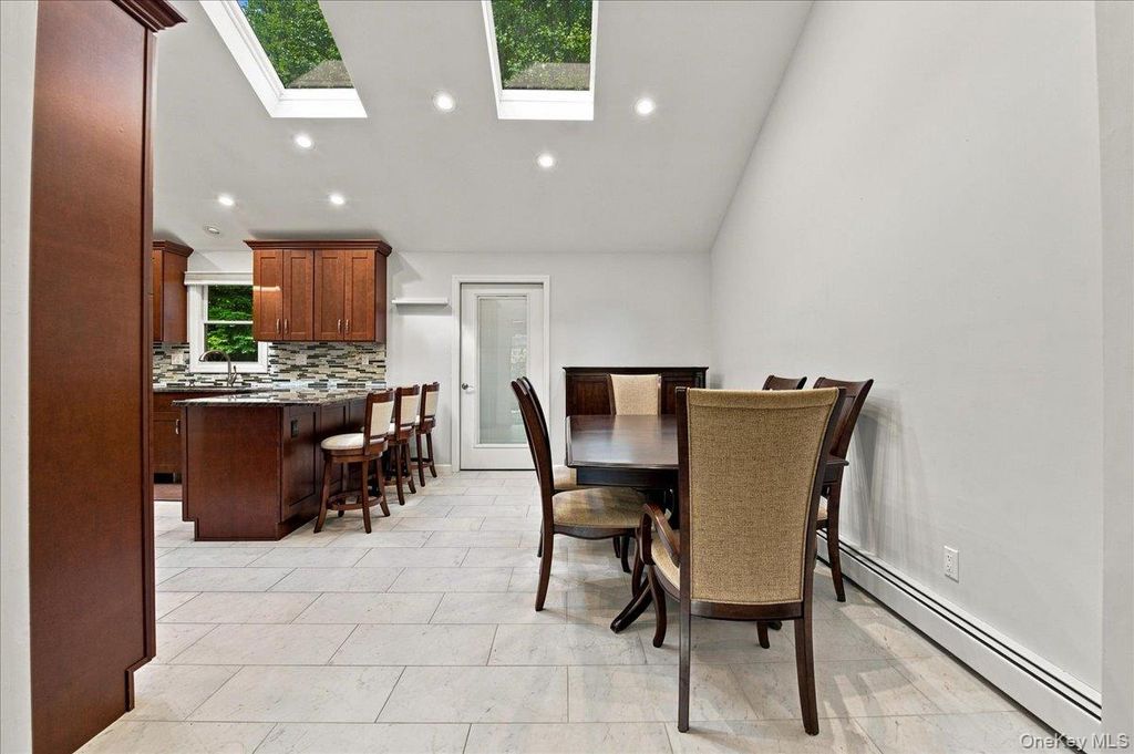 20 Lancaster Lane, Monsey, NY 10952 — photo 4