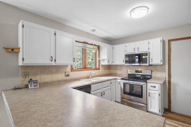 550 Harper Drive, Verona, WI 53593
