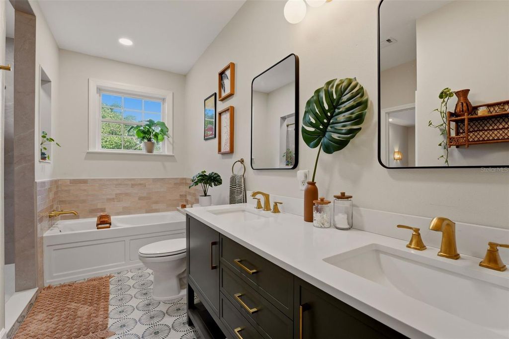 Image 42 of property listing at 5438 COLD SPRING LANE, North Port, FL 34291