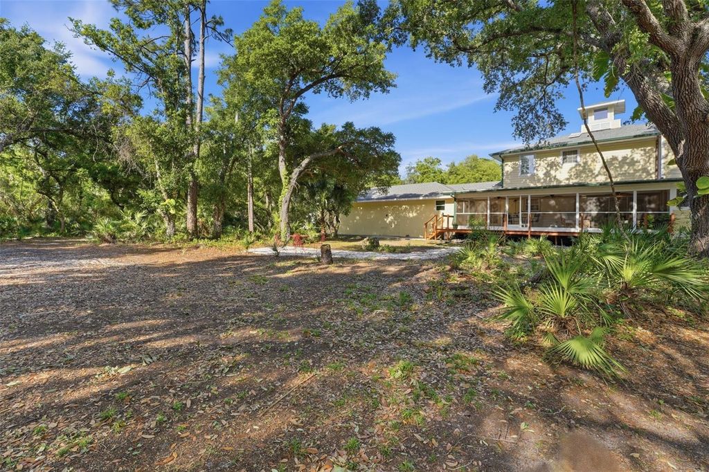 Image 60 of property listing at 5438 COLD SPRING LANE, North Port, FL 34291