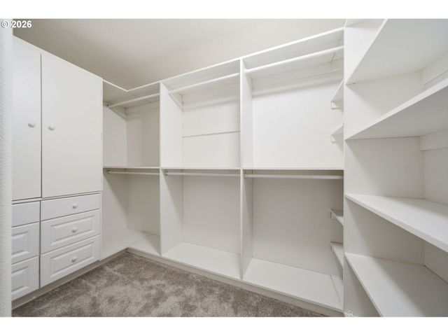 5311 Nw SKYCREST Pkwy, Portland, OR 97229