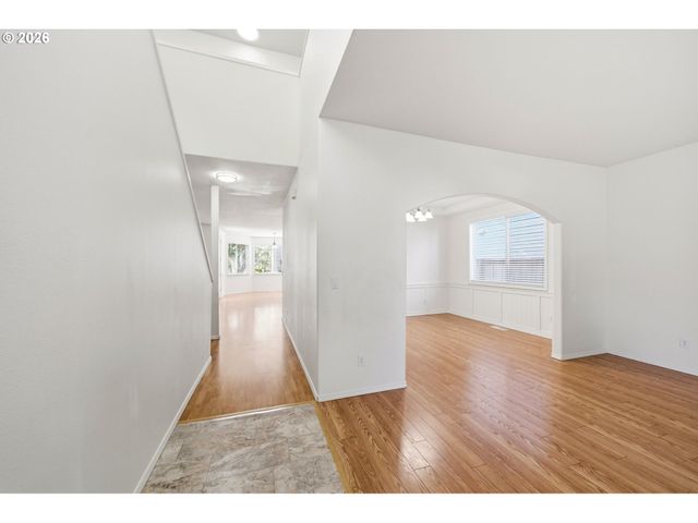 5311 Nw SKYCREST Pkwy, Portland, OR 97229