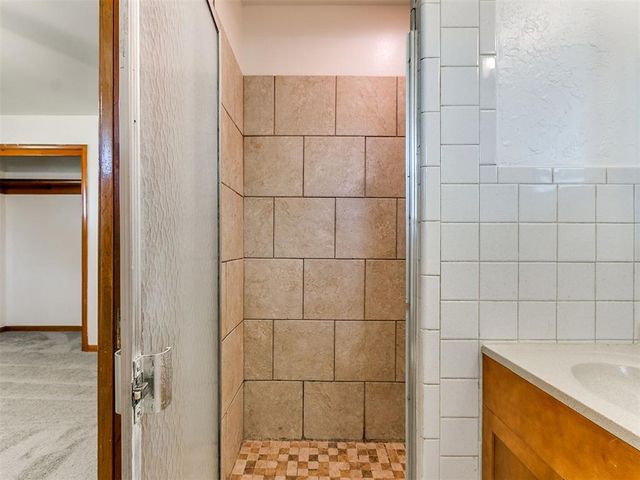 700 Hisel Road, Del City, OK 73115