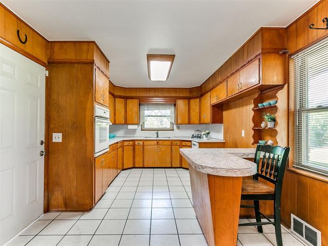 700 Hisel Road, Del City, OK 73115