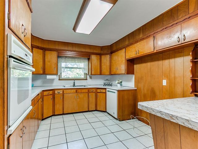 700 Hisel Road, Del City, OK 73115