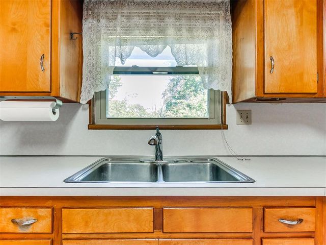 700 Hisel Road, Del City, OK 73115